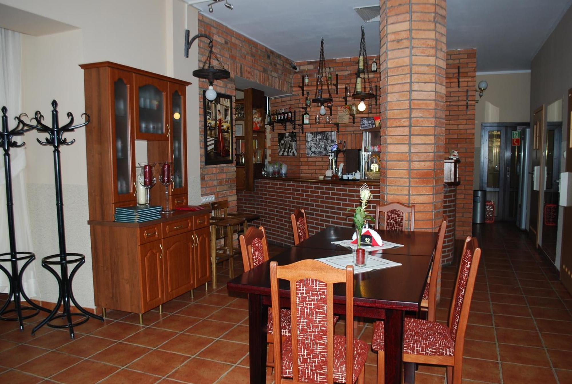 Hotel Anka Slubice  Luaran gambar